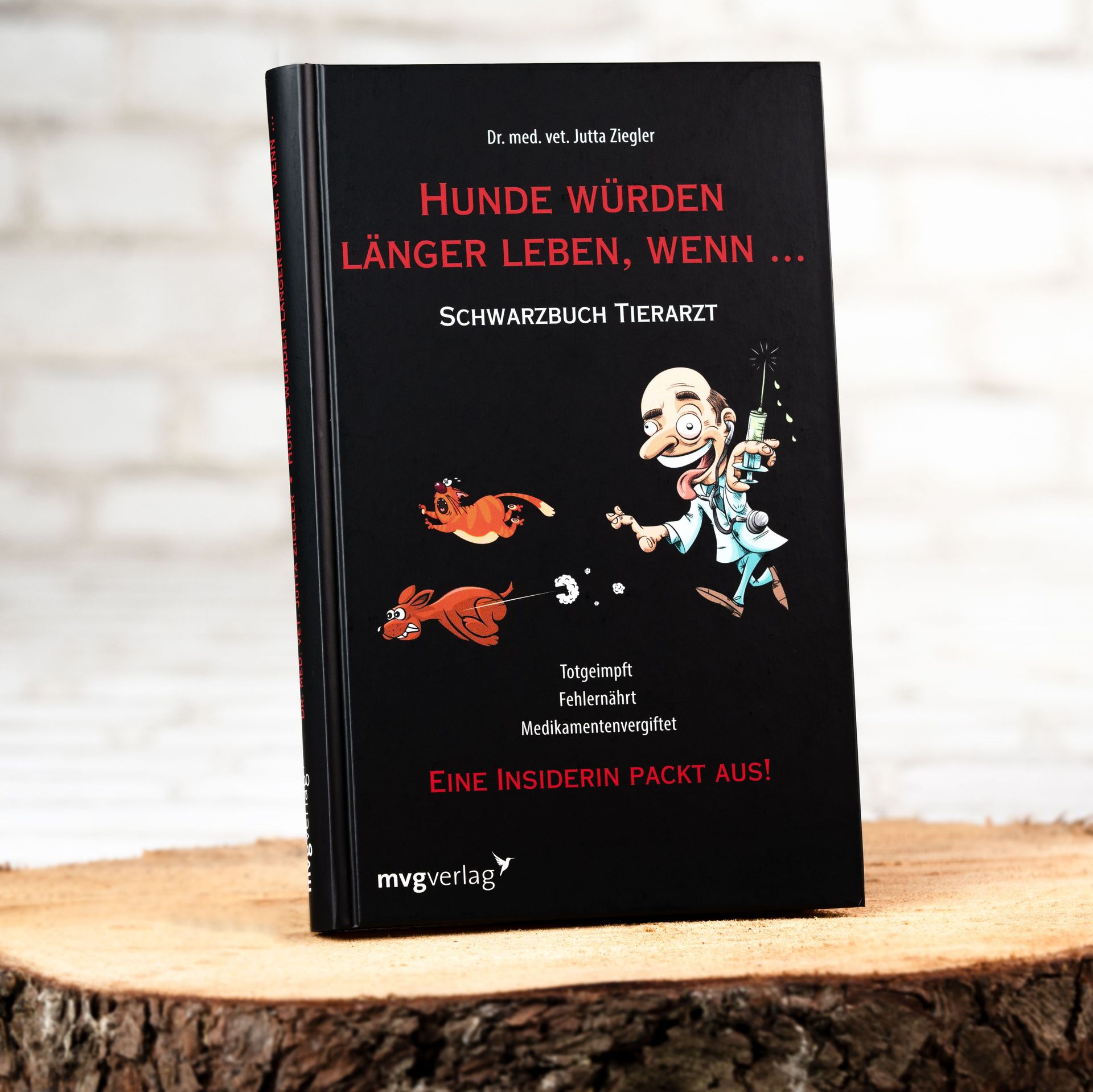 Buch auf Holzbrett Autor Ziegler